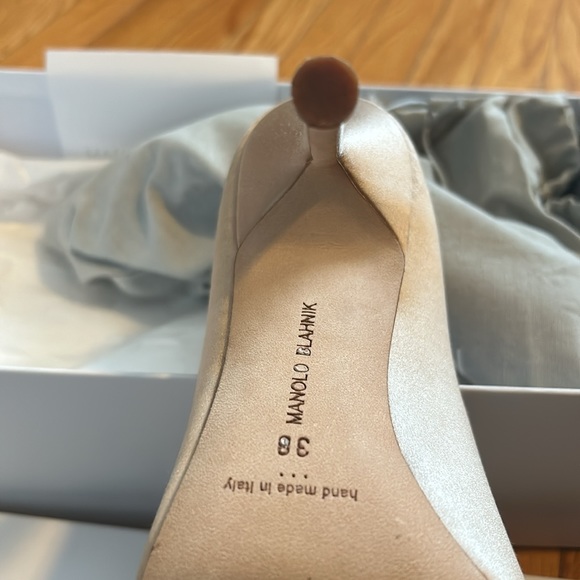 Beautiful Manolo Blahnik heels - Picture 5 of 7